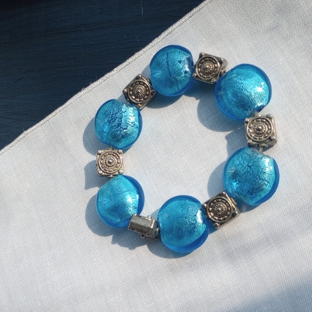 Turquoise blue Italian Venetian blown glass silver foil bead stretch bracelet